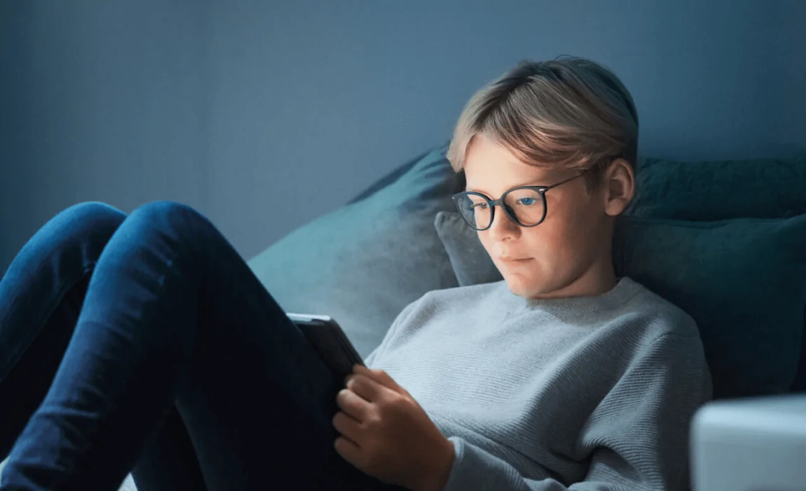 Детские очки с линзами Blue Rodenstock для работы с гаджетами